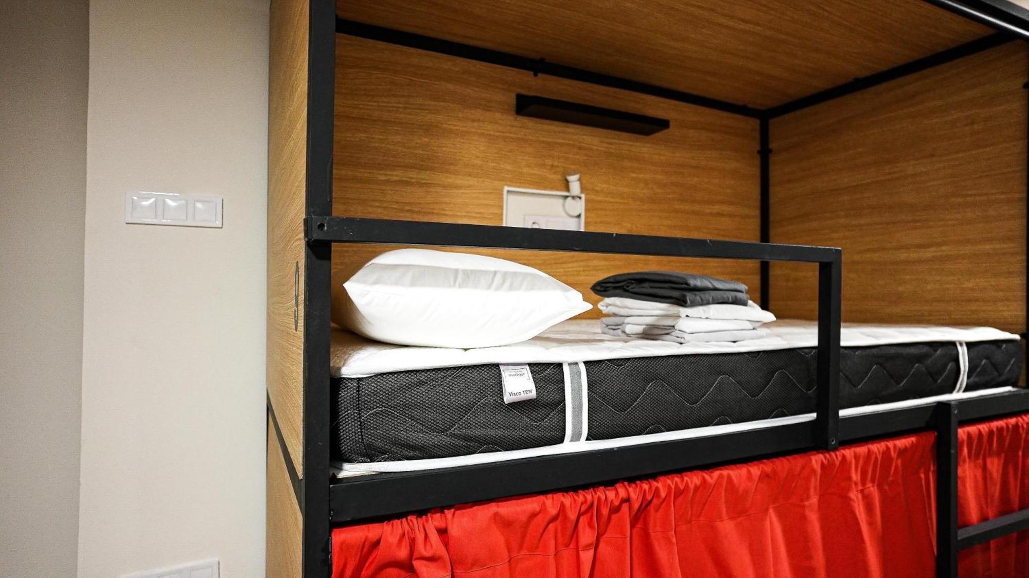 Fit Hostel Мадрид Экстерьер фото