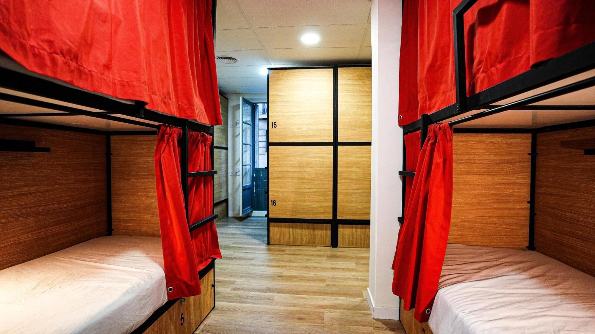 Fit Hostel Мадрид Экстерьер фото
